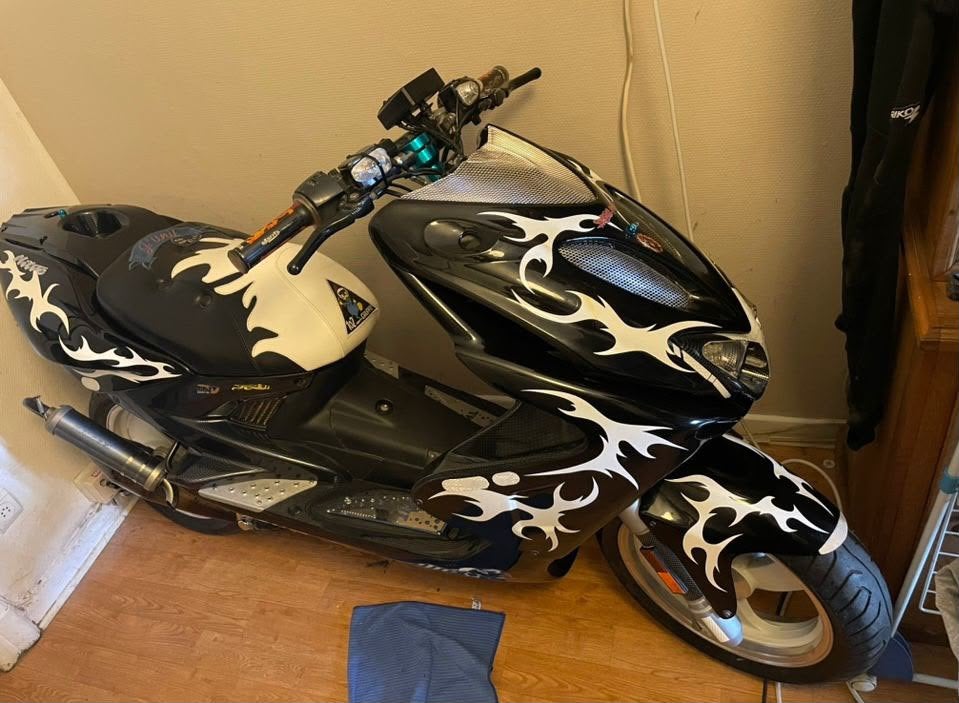 Scooter Nitro, Vélos & Vélomoteurs, Scooters | Yamaha, Enlèvement ou Envoi, Comme neuf
