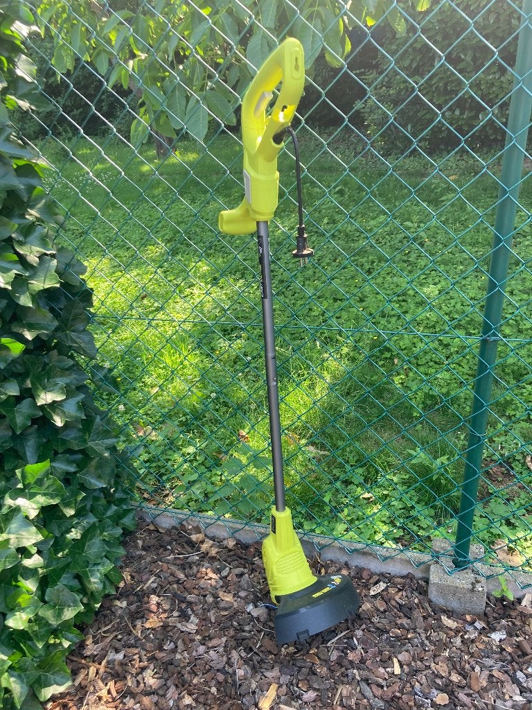 Tondeuse à gazon Ryobi 25 cm, Jardin & Terrasse, Coupe-bordures, Comme neuf, Électrique, 10 à 30 cm, Enlèvement