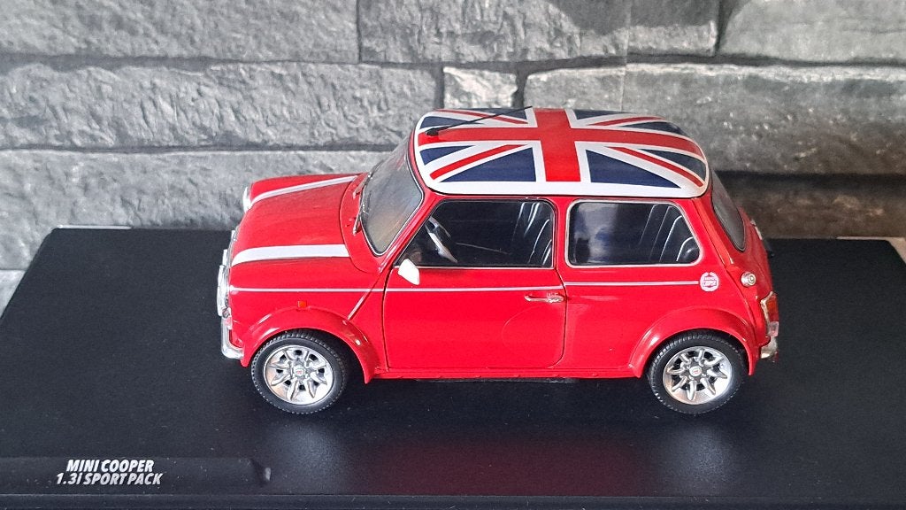 MINI COOPER SPORT RED 1/18ème, Enlèvement ou Envoi, Solido, Voiture, Solido