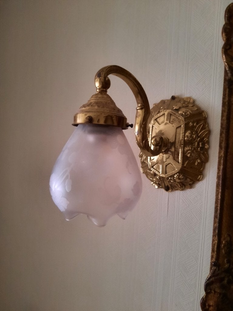 wandlicht, Enlèvement
