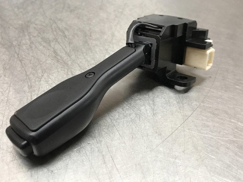 COMMUTATEUR DE REGULATEUR DE VITESSE Land Cruiser (J15), Autos : Pièces & Accessoires, Utilisé, Toyota
