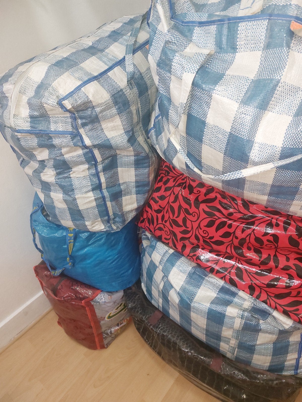 les vêtements a donner, Enlèvement, Utilisé
