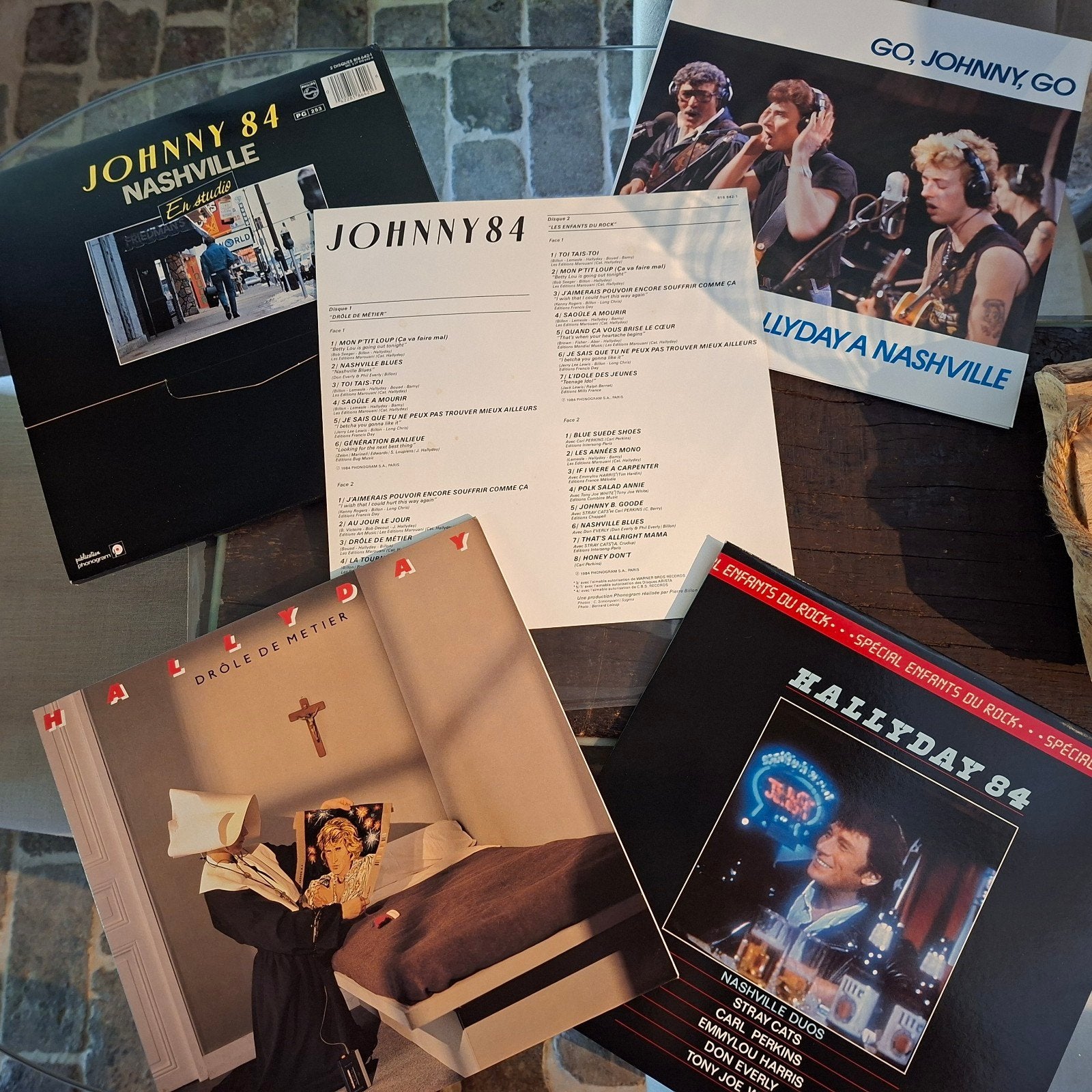 Johnny 84 coffret Nashville et enfants du rock - état neuf, Coffret, Enlèvement ou Envoi, Coffret