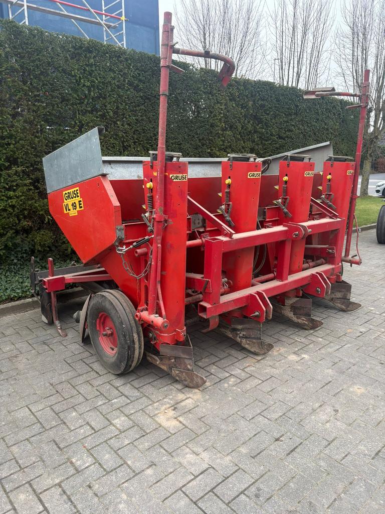 Aardappelplanter, Enlèvement