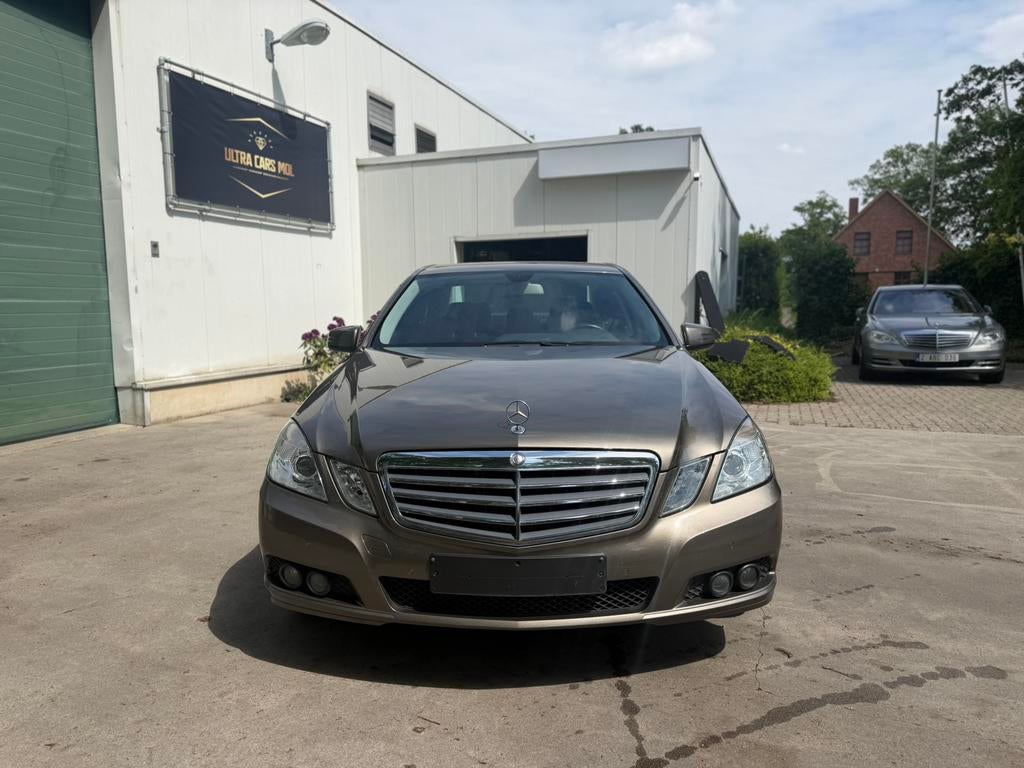 Mercedes E200 CDI Euro 5/1ste Eigenaar/Nieuwe Staat/GEKEURD, Autos, Mercedes-Benz, Euro 5, Achat, Capteur de stationnement, Boîte manuelle