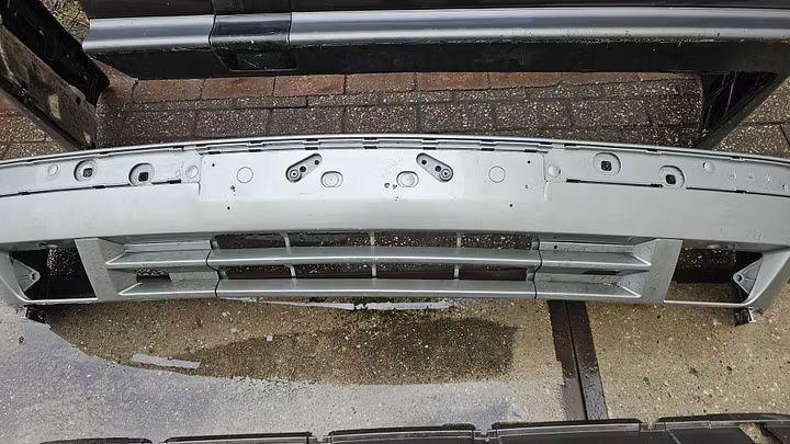 Voorbumper zonder onderste lip M5 BMW 5 serie E34, Auto-onderdelen, -, Voor, -, Nieuw