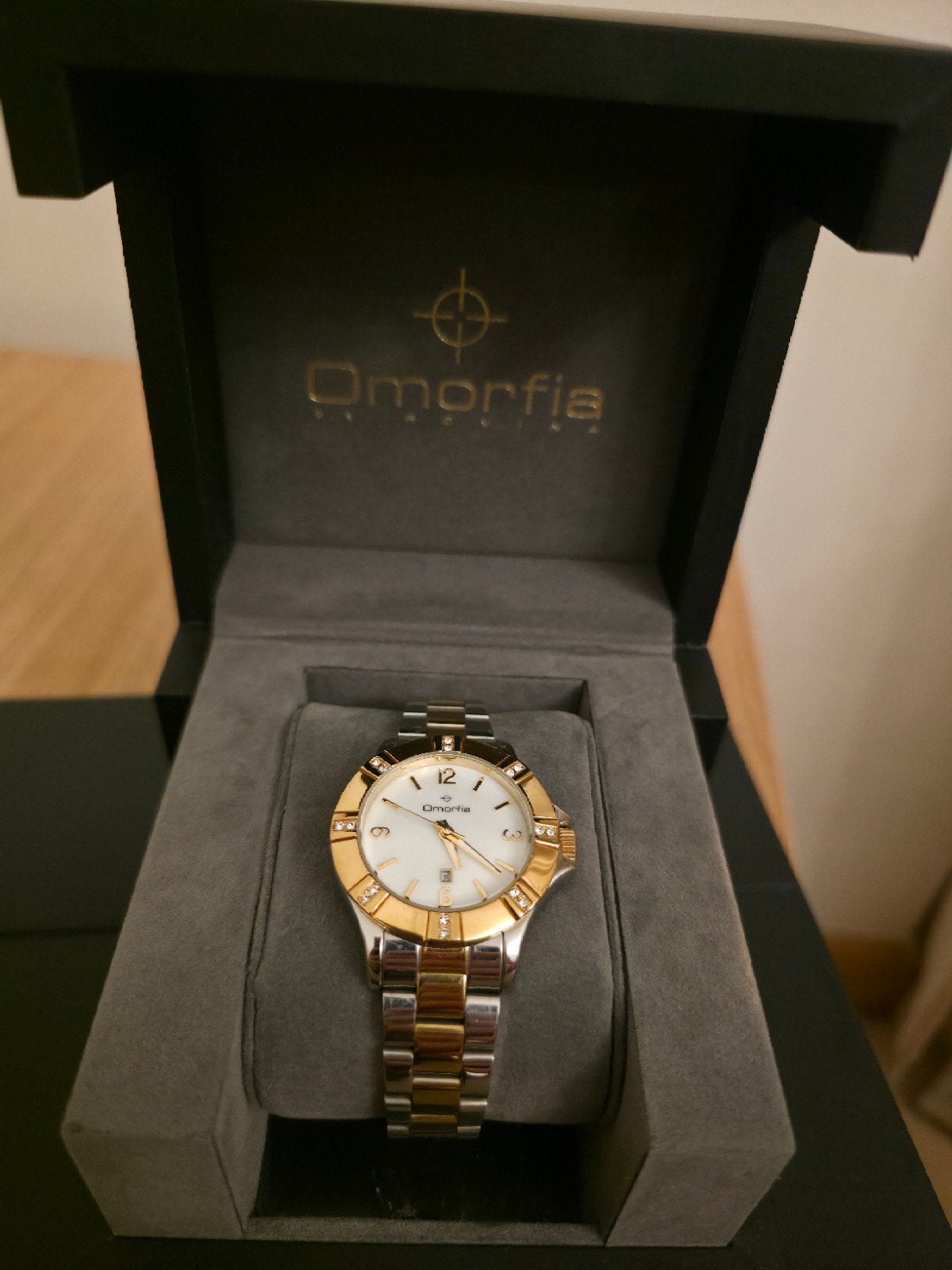 Montre Omorfia by Rovina, Bijoux, Sacs & Beauté, Montre-bracelet, Autres marques, Enlèvement ou Envoi, Avec strass