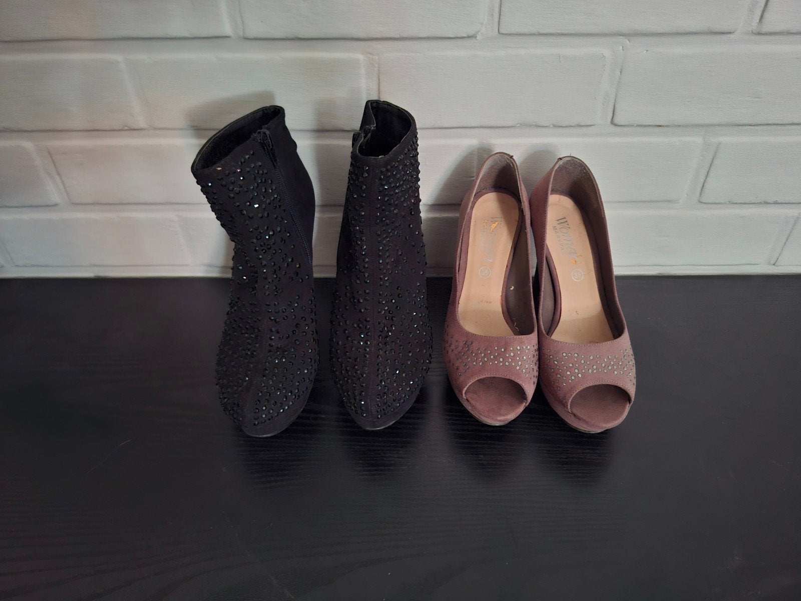 2 paires de jolis talons hauts taille 35, Enlèvement ou Envoi, Sabots
