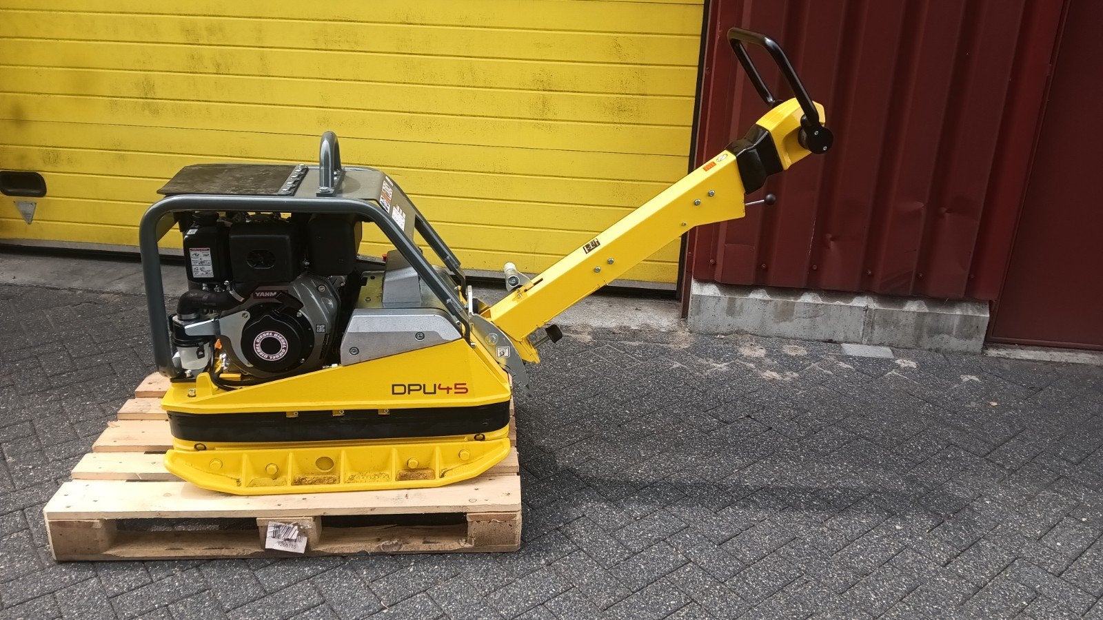 Inutilisé ; plaque vibrante Wacker Neuson DPU45YEH, Enlèvement
