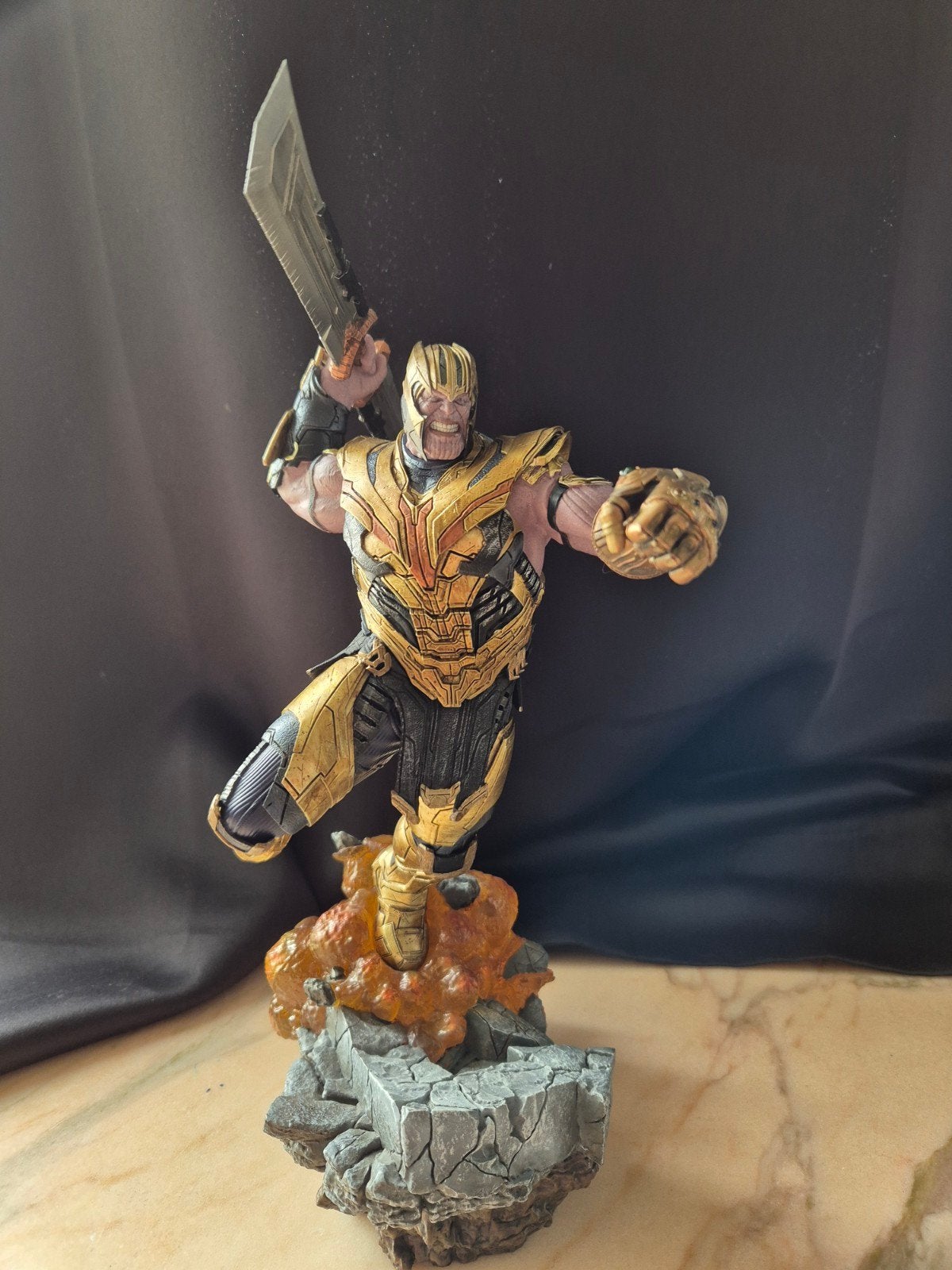 Iron Studios Avengers Endgame Thanos Figure Statue Deluxe Ve, Enlèvement