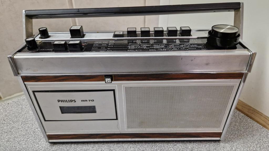 Vintage radiocassette Philips, Ophalen