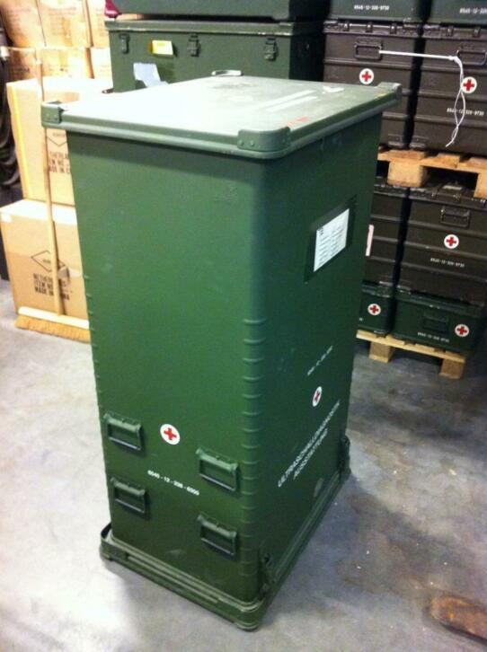 Hoge aluminium overzet kist op kap van Zarges 60x80x140 cm, Verzamelen, Militaria | Algemeen