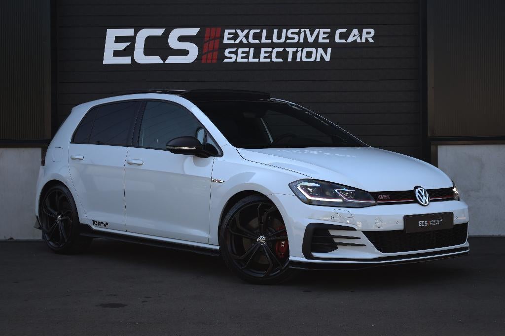 Volkswagen Golf 7.5 GTI TCR | AKRAPOVIC | PANO | DYNAUDIO, Testrit aan huis, Stof, 174 g/km, 4 cilinders