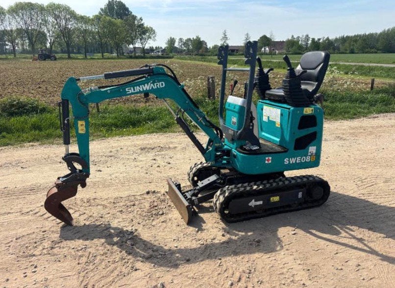 Te huur 1000kg minigraver, Ophalen of Verzenden