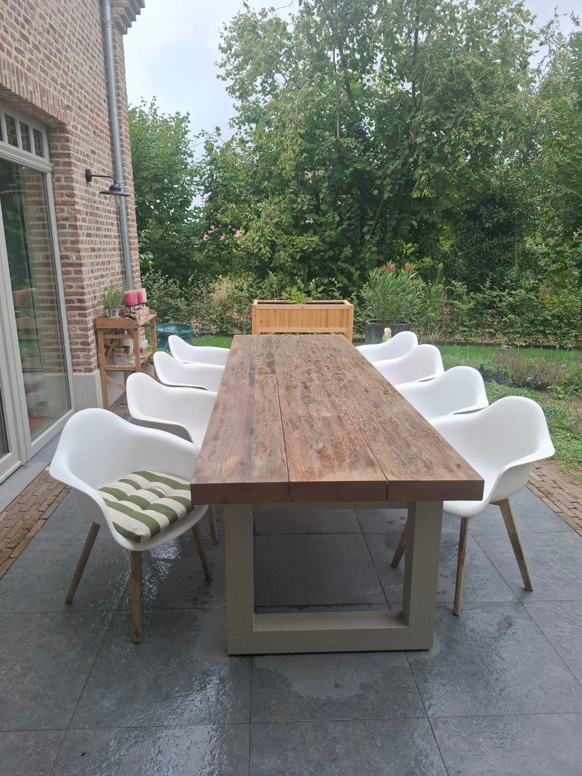 10 witte kuipstoelen met kussens, Tuin en Terras, Ophalen, Gebruikt, Kunststof