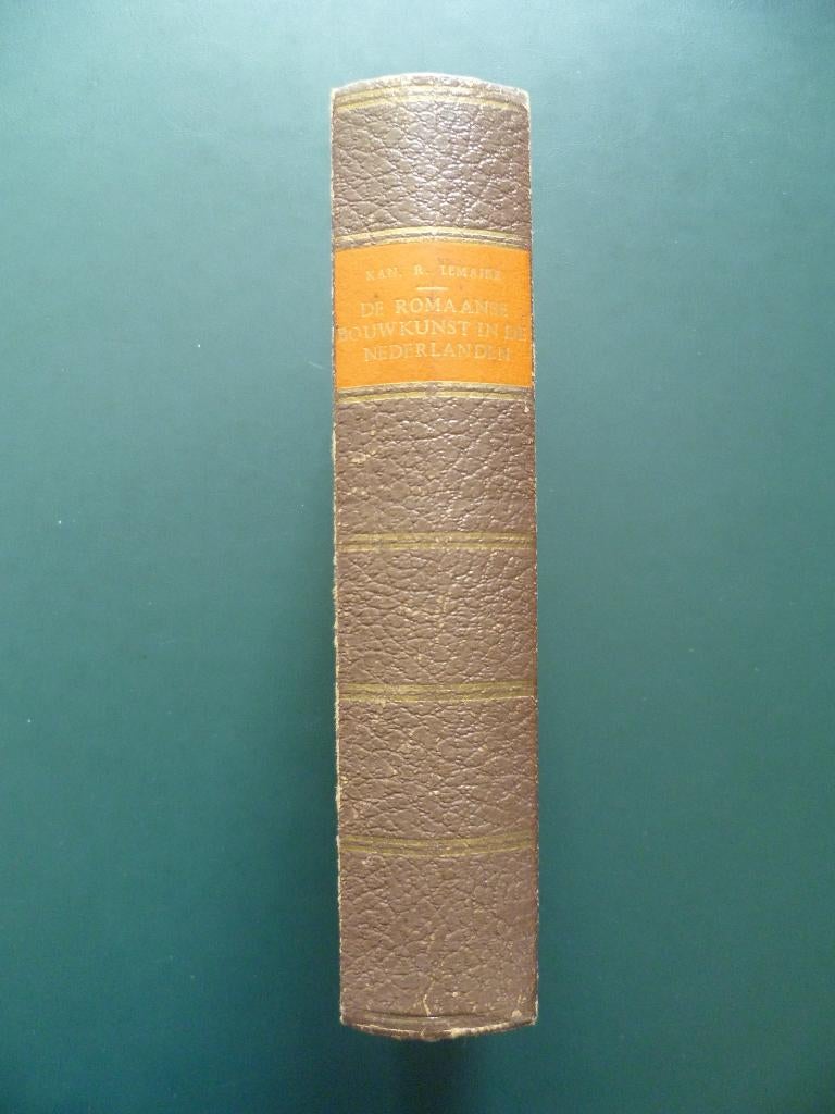 Kunstboek De Romaanse Bouwkunst in de Nederlanden Pr Lemaire, Ophalen of Verzenden, Gelezen