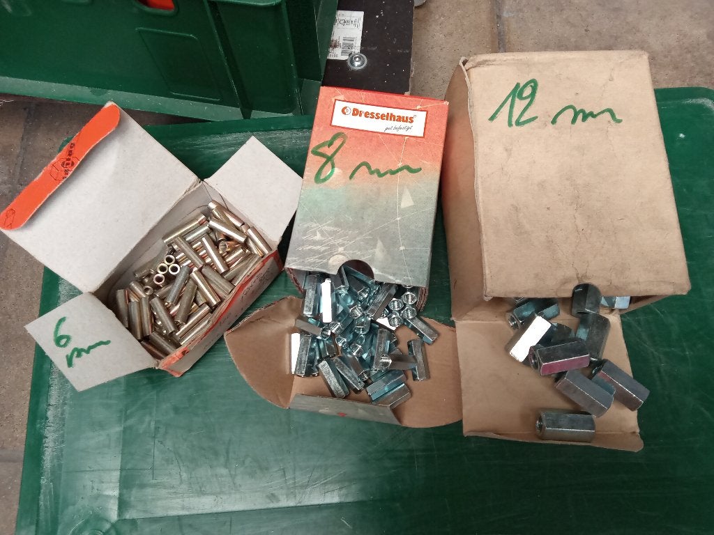 100 manchons DE 12 MM ,10 mm ,8mm, 6mm, Bricolage & Construction, Outillage | Outillage à main, Enlèvement