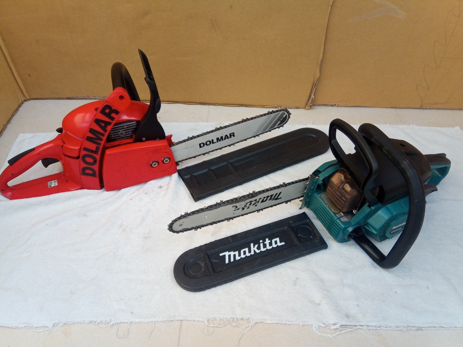 Tronconneuse prête à l'emploi, Enlèvement, Comme neuf, Makita