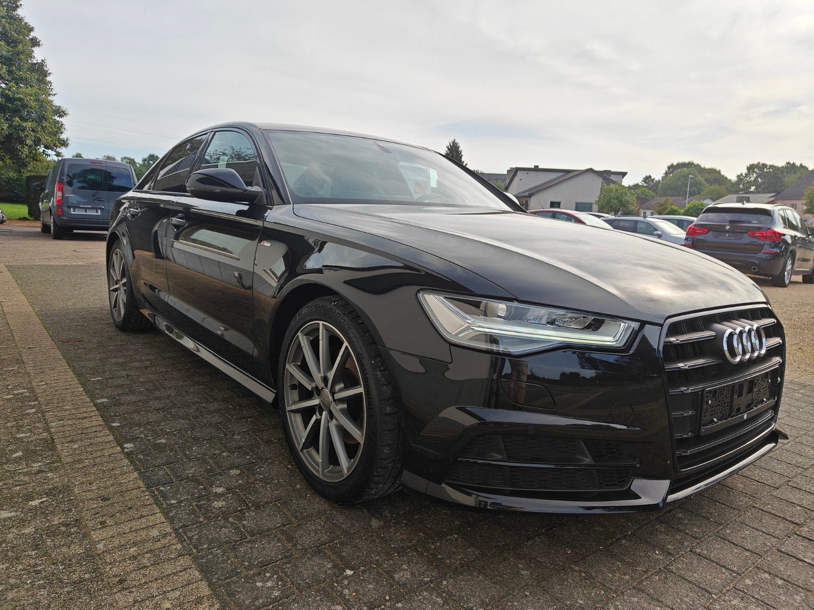 Audi A6 S-line 1.8TFSI automaat, Automaat, Achterwielaandrijving, 4 cilinders, Zwart