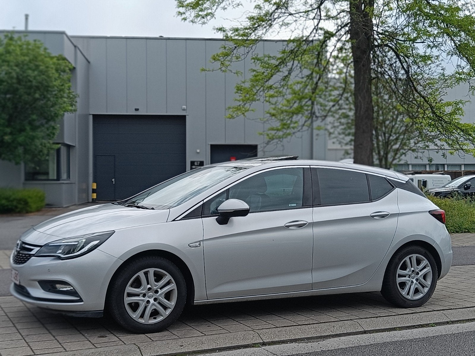 OPEL ASTRA SPORT 1.6 CDTI AUTOMATIQUE EURO6B, Autos, Opel, Argent ou Gris, Achat, Euro 6, Noir