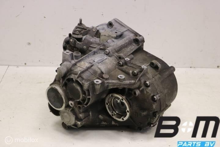 Handgeschakelde 6-bak VW Passat B6 / Golf 5 02Q300040HX, Utilisé