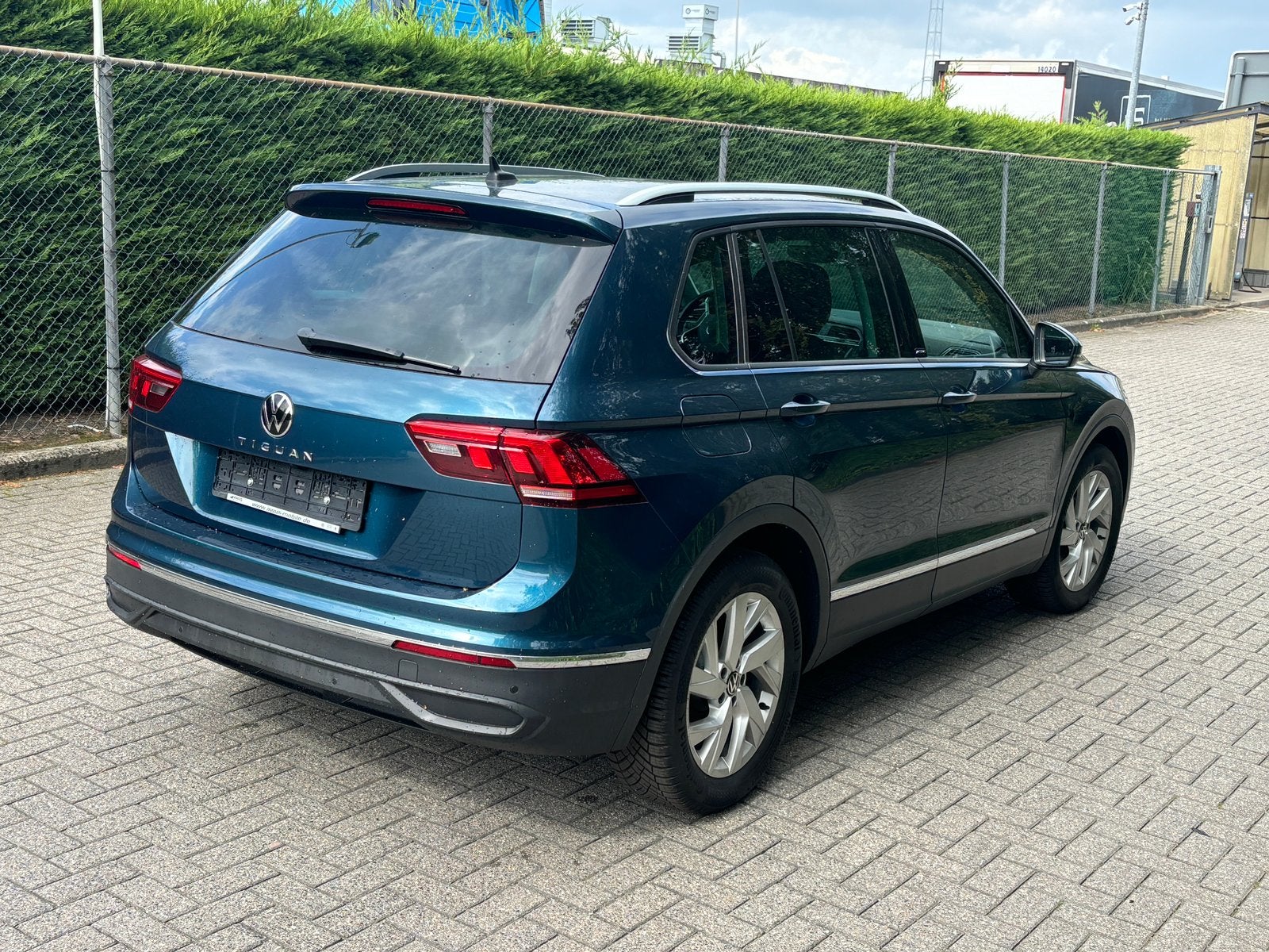 Vw Tiguan 1.5 TSI ACT Drive 2021, Autos, Achat, Boîte manuelle, Entretenue par le concessionnaire, Particulier