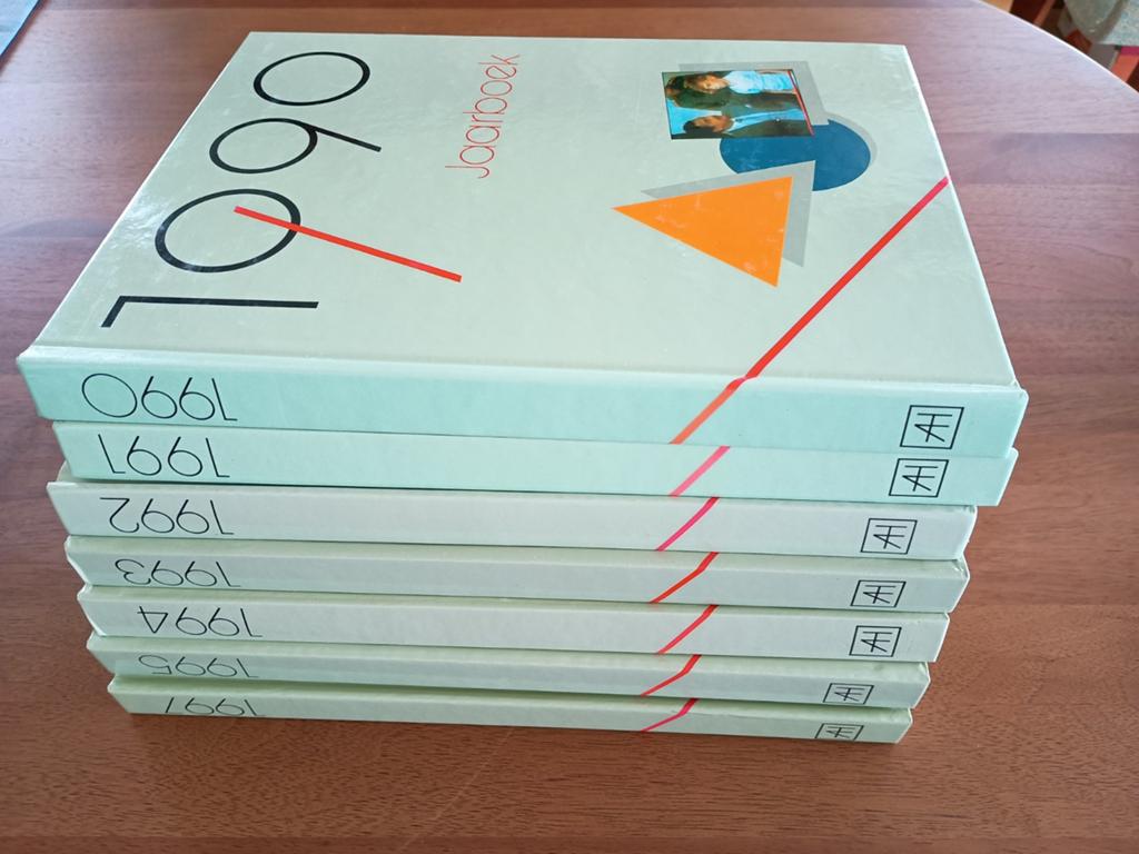Jaarboeken Artis-Historia, Ophalen, 20e eeuw of later, Diverse auteurs