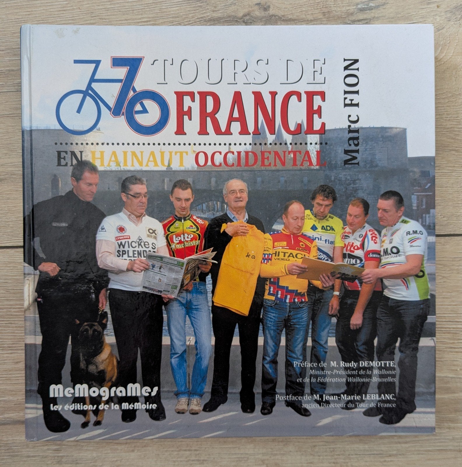 Livre 70 Tours de France en Hainaut Occidental, Boeken, Sportboeken, Zo goed als nieuw, Marc Fion, Lopen en Fietsen