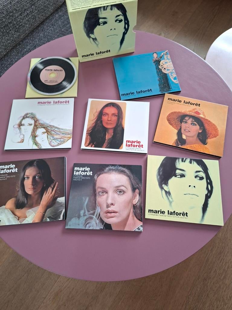 Cdbox, 7 cd's Marie Laforêt. Zeer verzorgd., Ophalen of Verzenden, Zo goed als nieuw