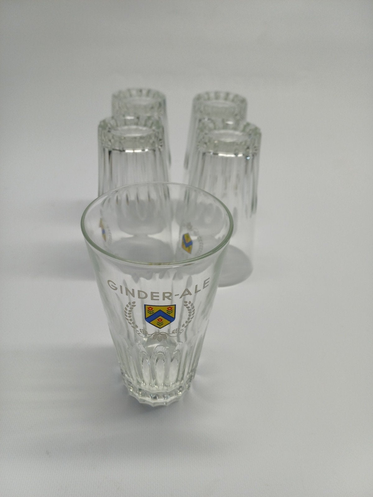 5 glazen ginder ale, Ophalen