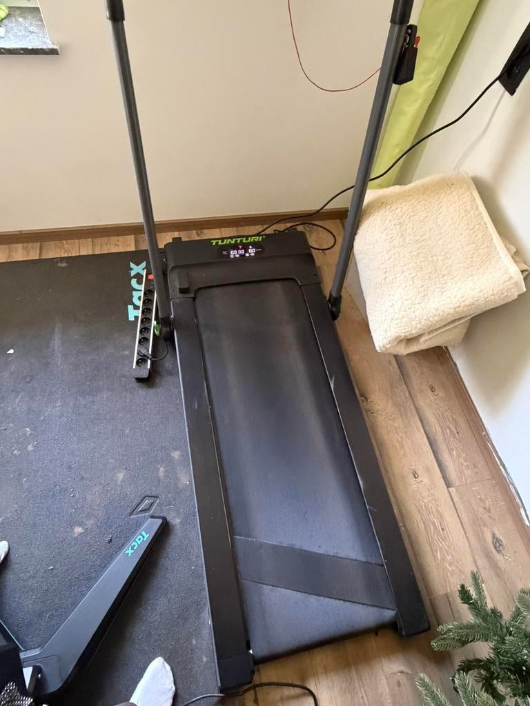 Tunturi loopband T10, Sport en Fitness, Fitnessapparatuur, Ophalen, Zo goed als nieuw, Loopband
