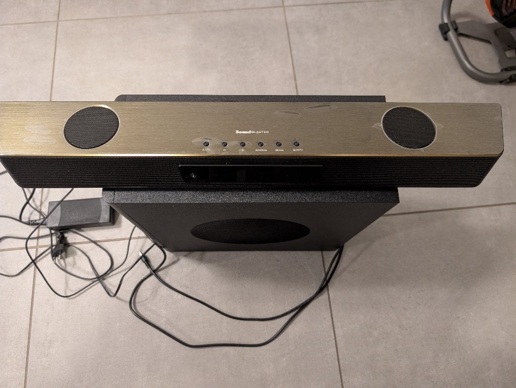 Sound blaster Katana V2 soundbar, TV, Hi-fi & Vidéo, Barres de son, Enlèvement, Bluetooth, Utilisé