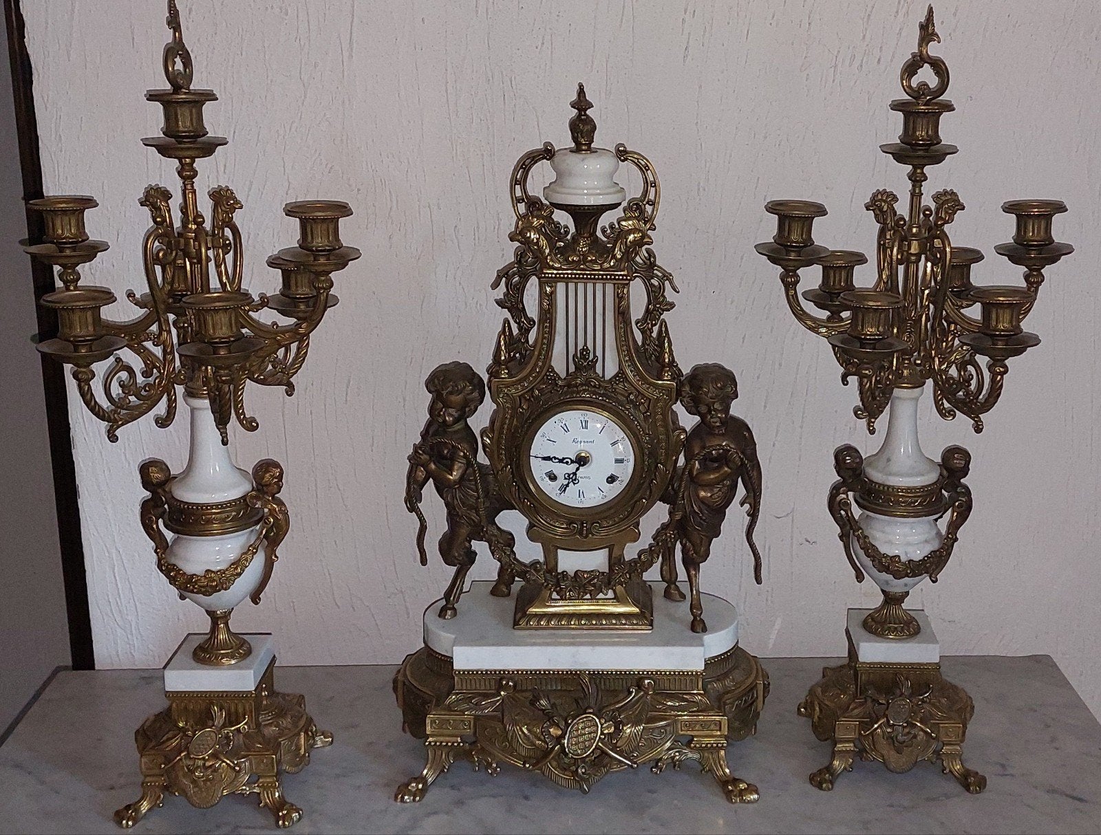 Ensemble d'horloges de cheminée Regnant A. Paris en marbre b, Antiquités & Art, Enlèvement