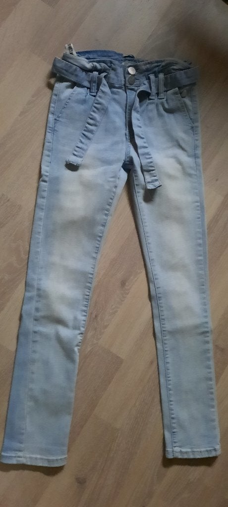 Magnifique jean bleu indien taille 146, Pantalon, Enlèvement ou Envoi, Comme neuf, Indian Blue Jeans