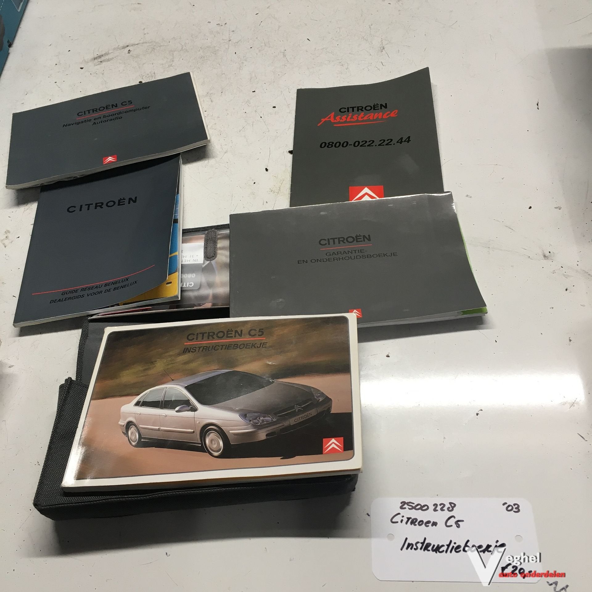 Citroen C5 Hatchback 2.0 16v 2003 2500228   Instructieboekje, Ophalen of Verzenden