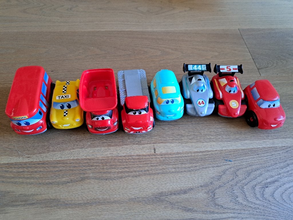 Vrolijke autootjes, Kinderen en Baby's, Speelgoed |Speelgoedvoertuigen, Ophalen, Zo goed als nieuw