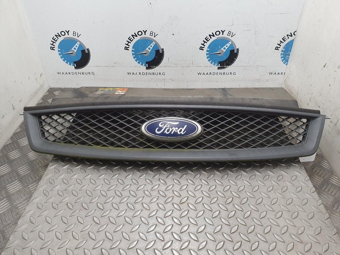 FORD FOCUS GRILLE 2006, Ophalen of Verzenden, Gebruikt, Stiba lid