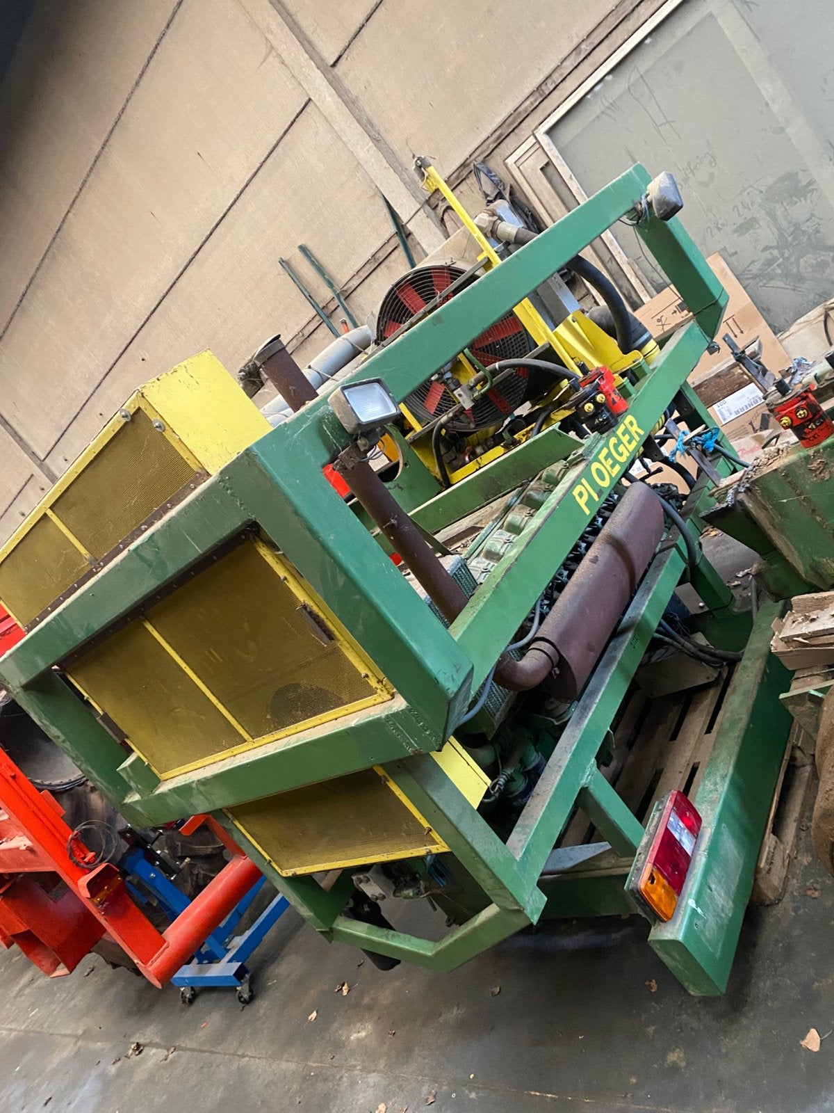 Deutz motor v10, Zakelijke goederen, Ophalen