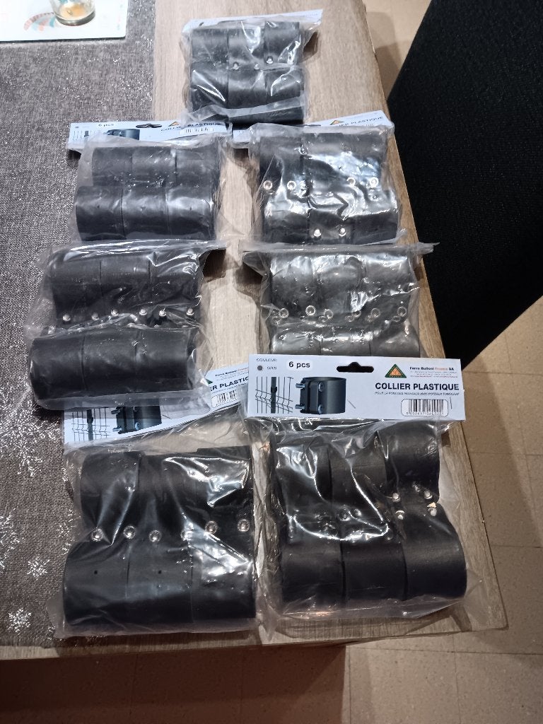 42 attaches pour panneau cloture neuf, Jardin & Terrasse, Enlèvement, Neuf, Synthétique, Autres types