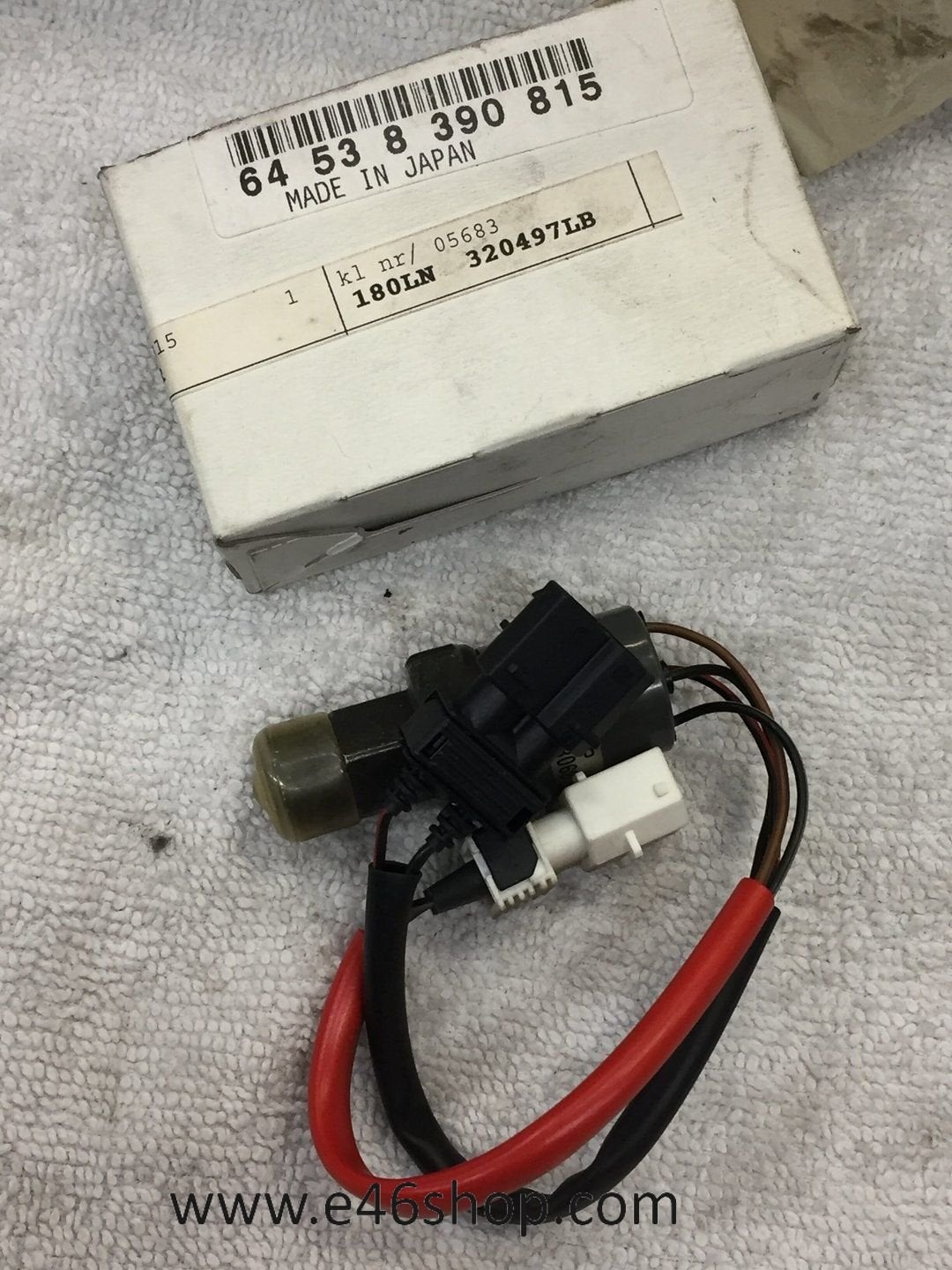 Veiligheidsdruk schakelaar BMW E36 E31 oe 64538390815 NIEUW, Auto-onderdelen, Dashboard en Schakelaars, BMW, Nieuw, Ophalen of Verzenden