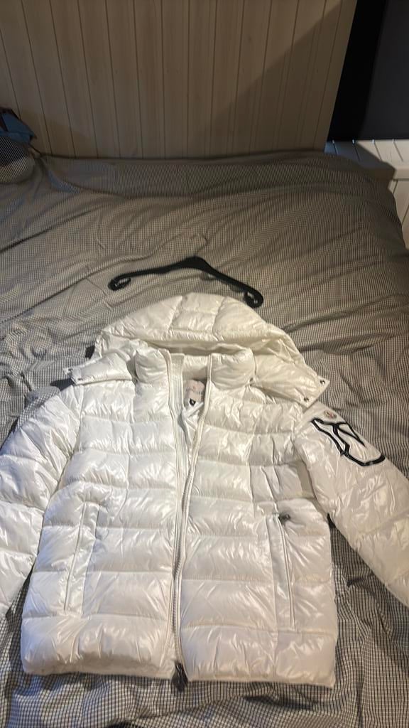White Glossy Puffer Jacket - Moncler Maya/Maire Model Maat M, Ophalen, Nieuw, Maat 38/40 (M), Wit