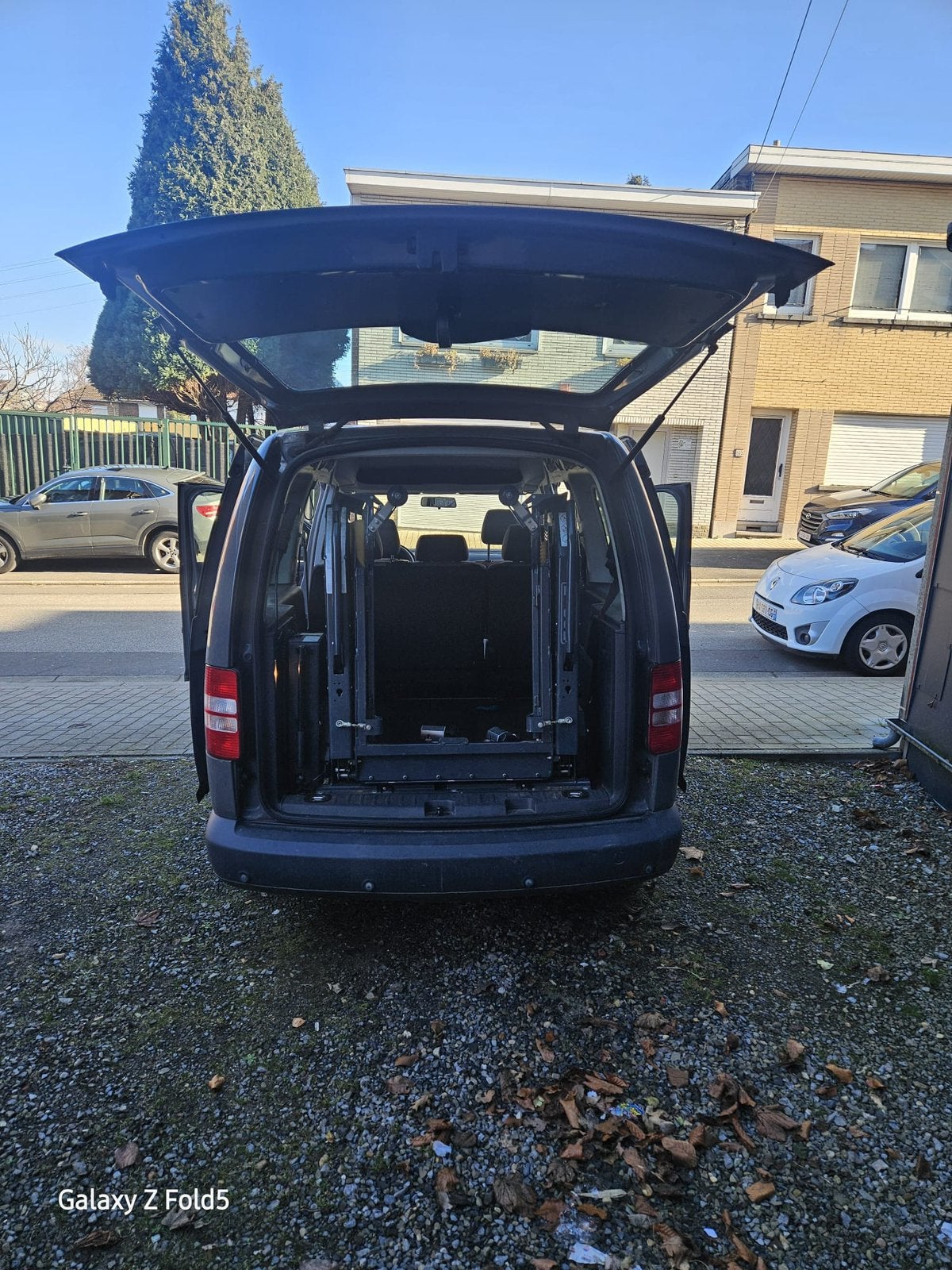 Rare Caddy équipe monte PMR motorisé et homologué, Autre carrosserie, 5 portes, Automatique, Particulier