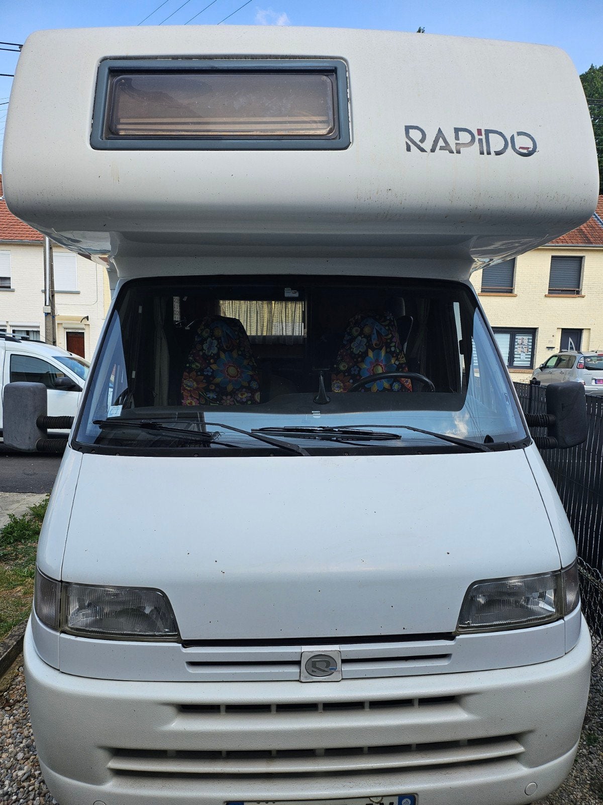 camping car Rapido 830, Caravans en Kamperen, 6 tot 7 meter, Afzuigkap, Buitenlamp, Standkachel