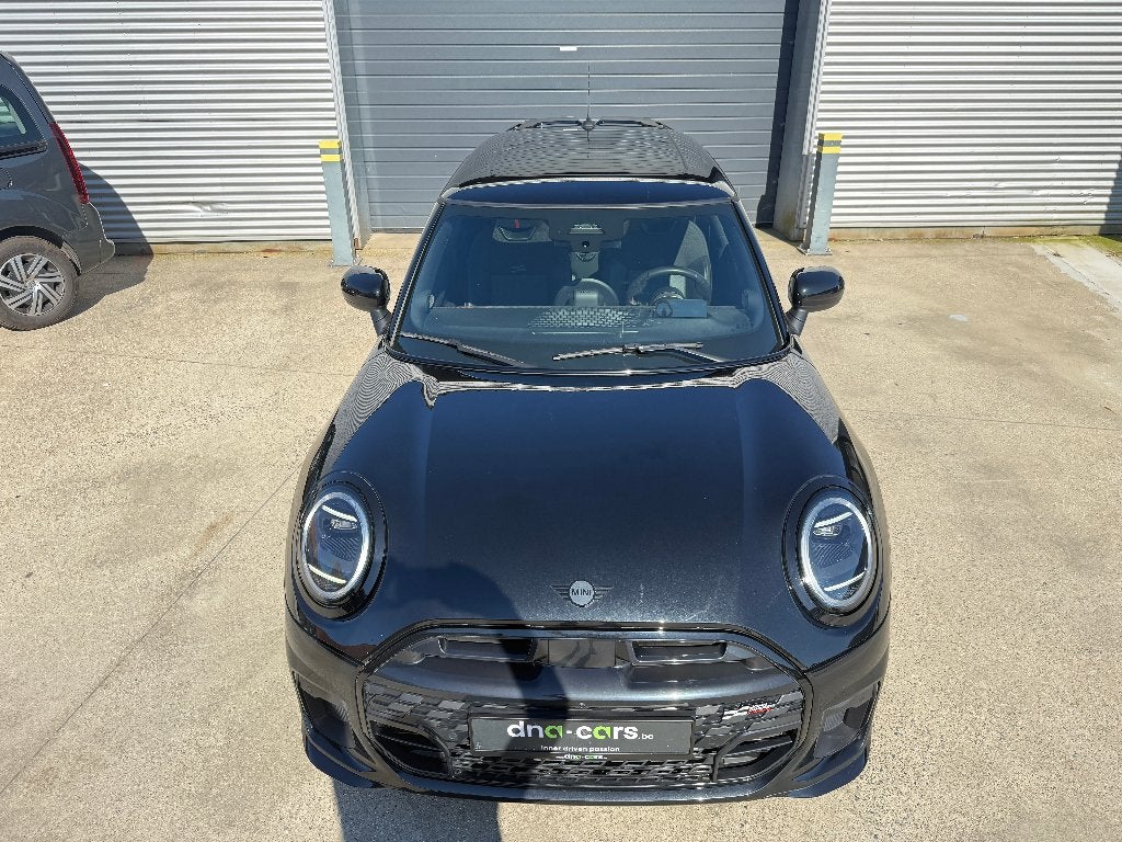 Cooper S Mini 2.0 / S / JOHN WORKS TRIM / PANO / MASSAGE, Auto's, 4 cilinders, Zwart, Bedrijf, Berline