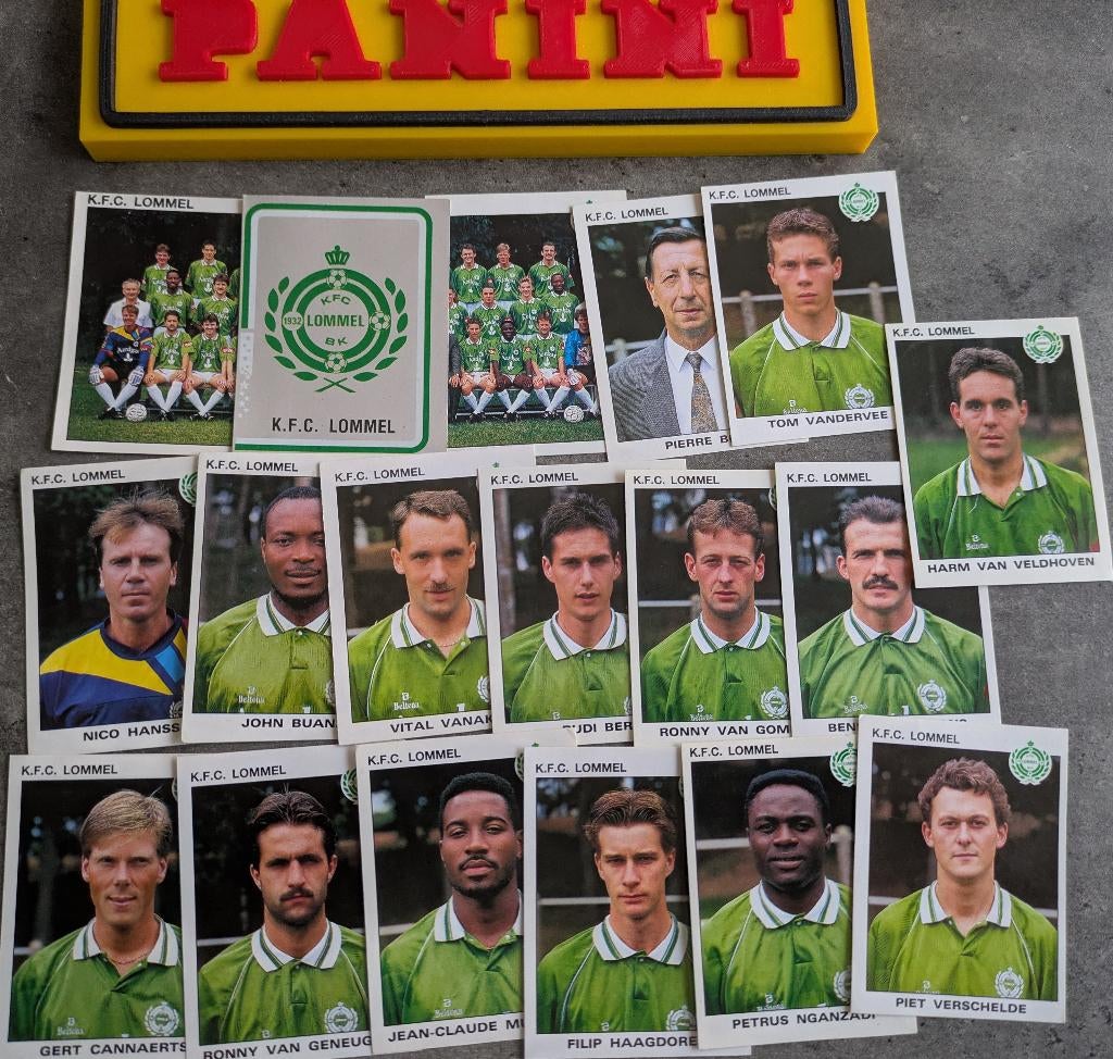AUTOCOLLANTS PANINI FOOTBALL 93 18 1993 : FC LOMMEL FOOTBALL, Enlèvement ou Envoi, Neuf