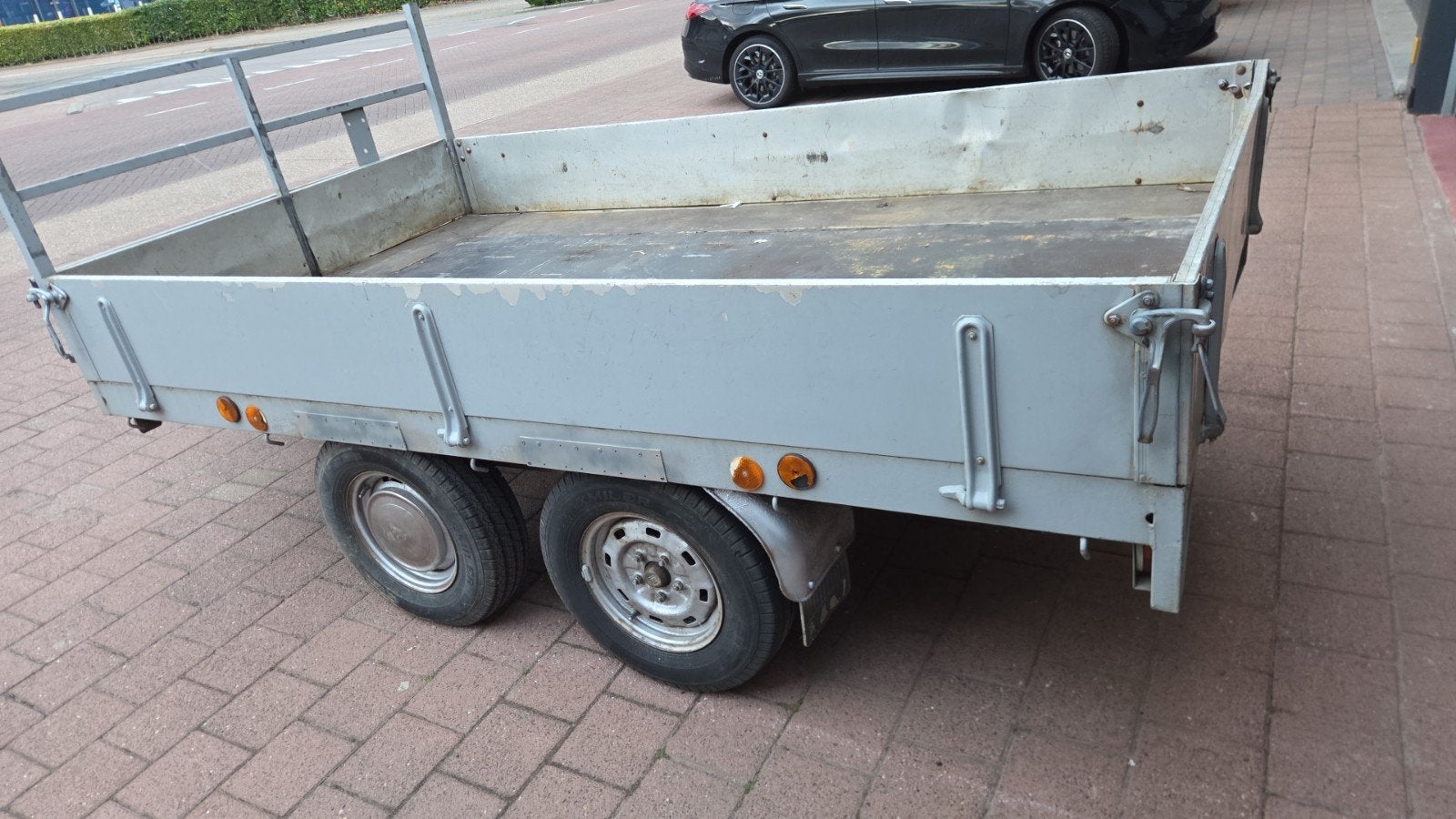 Aanhangwagen HAPERT dubbelas geremd 160x280, Ophalen