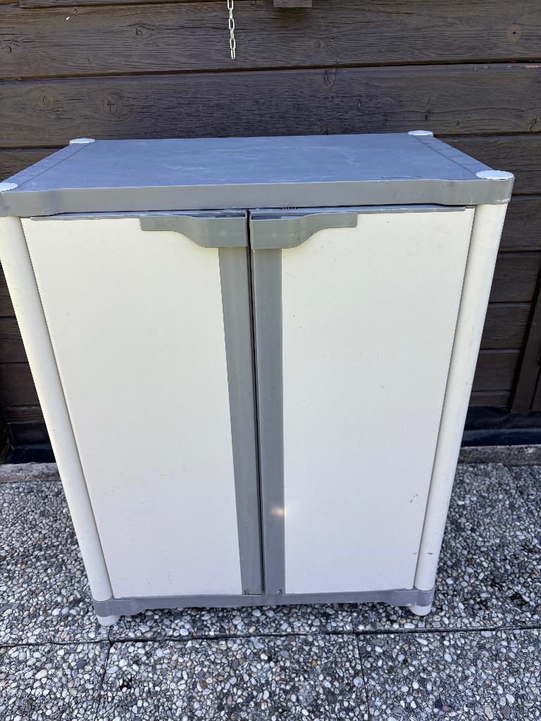 armoire PVC, Enlèvement, Utilisé