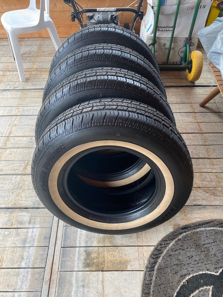 215/75 R 15 « White Wall Tires» 100S, 15 pouces, 215 mm, Véhicule de tourisme, Pneus été
