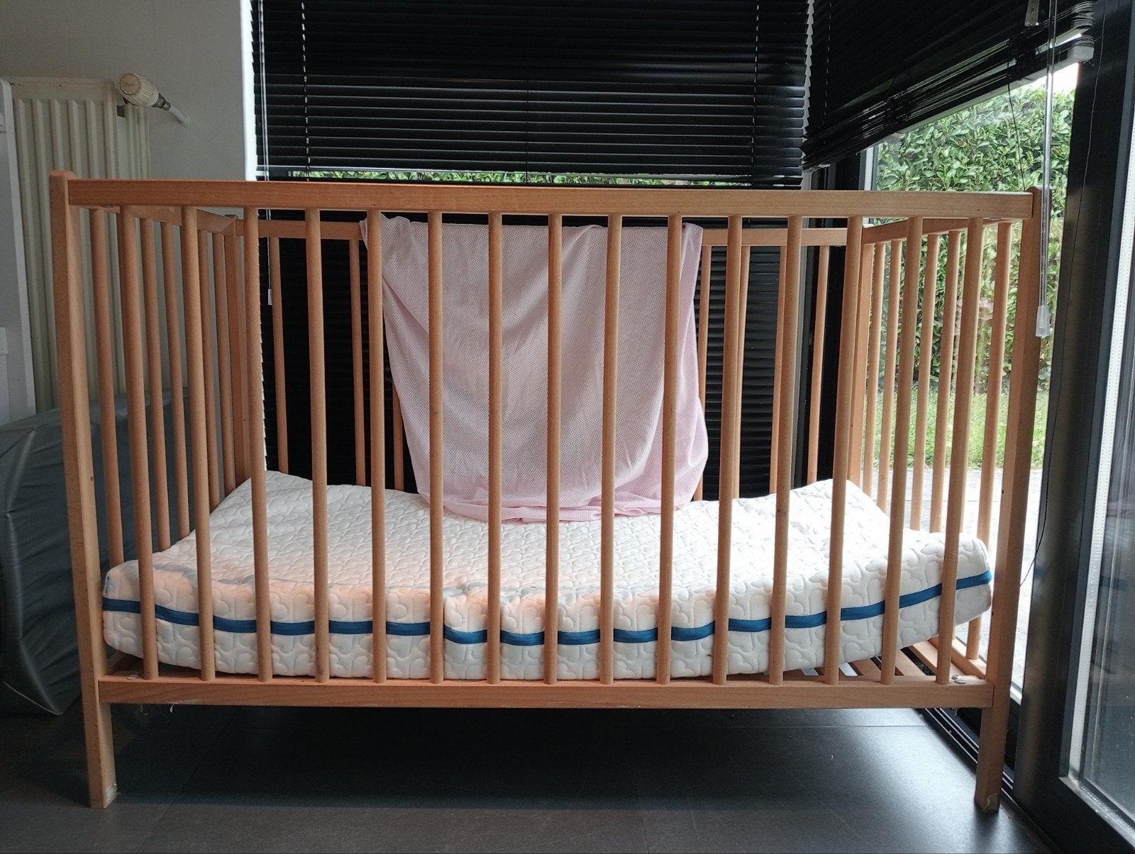 Bed en aerosleepmatras en hoes, Enlèvement