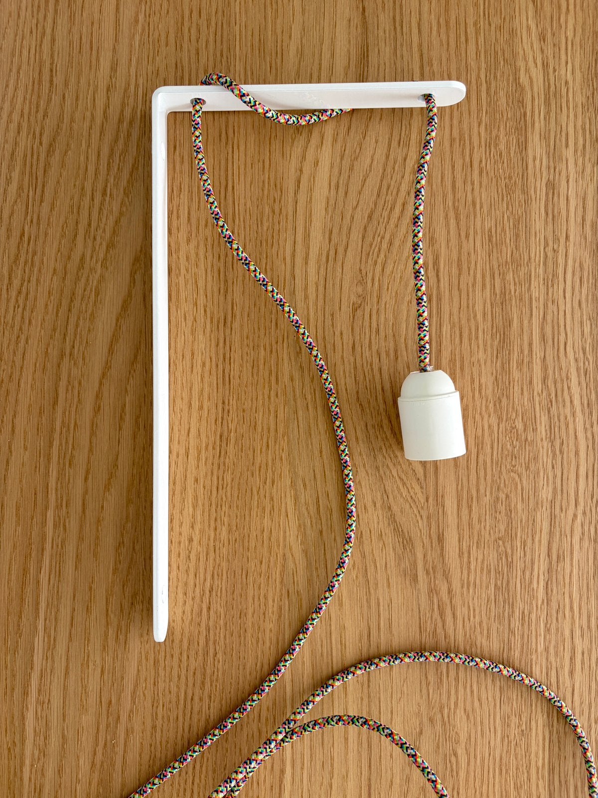 30NOE beugel-wandlamp met veelkleurige textielsnoer, Maison & Meubles, Enlèvement, Comme neuf, Applique murale